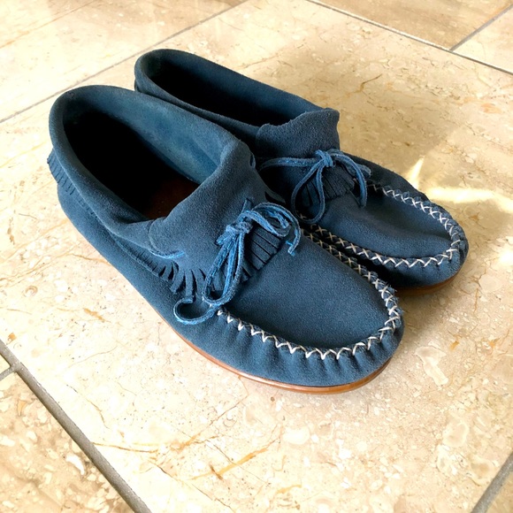 SoftMoc Shoes - *SOLD* SoftMoc blue suede moccasins with white detail stitching